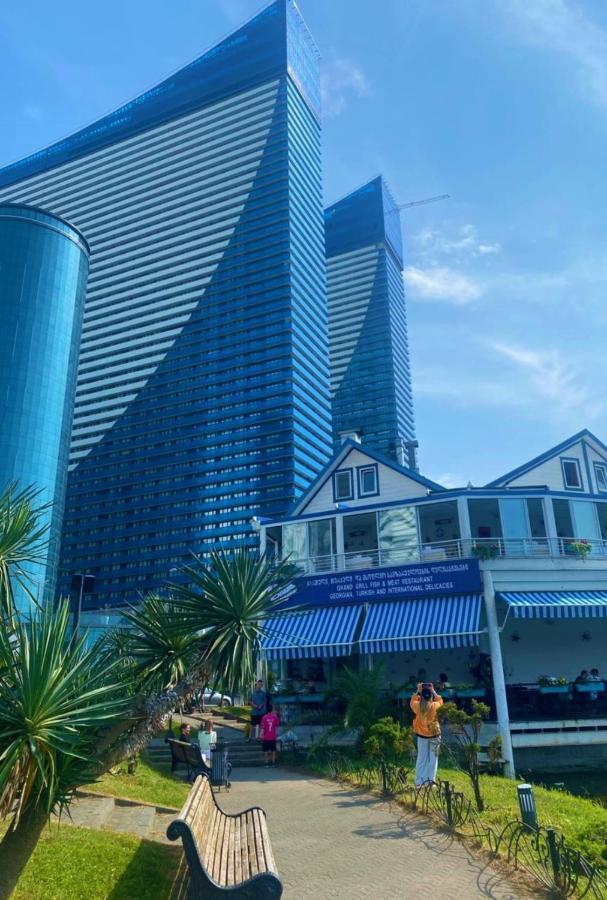 Orbi City 巴统 外观 照片